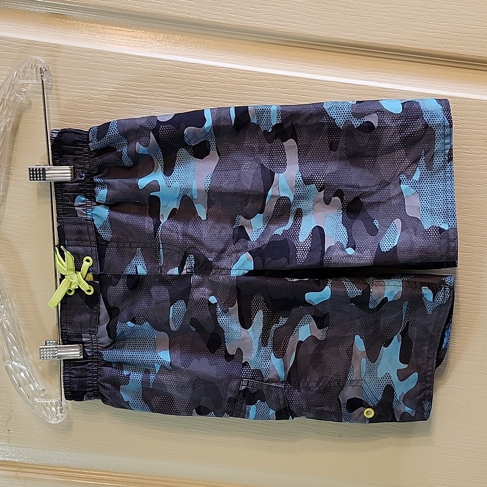 LIQUID WAVE BOYS' CAMOFLAUGE SWIM TRUNKS